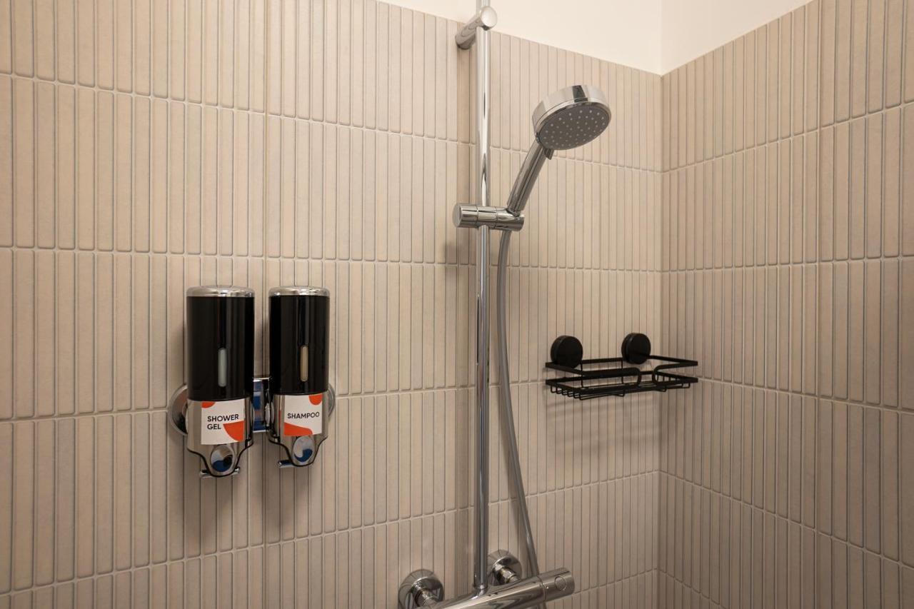 2-Rooms Apartment 10 Min Away From City Center Bécs Kültér fotó